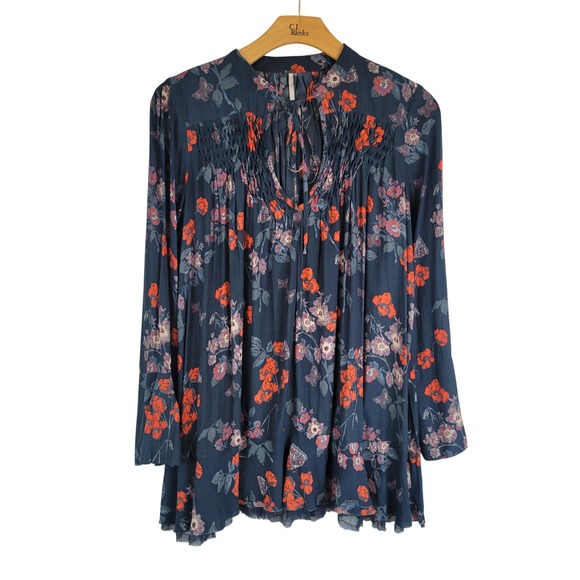 Free People Pebble Crepe So Fine Smocked Tunic Top Size Large Floral Blue Red - Picture 2 of 11